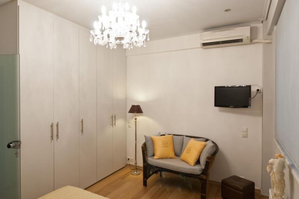 Acropolis Luxury Apartment With Balcony Афины Экстерьер фото