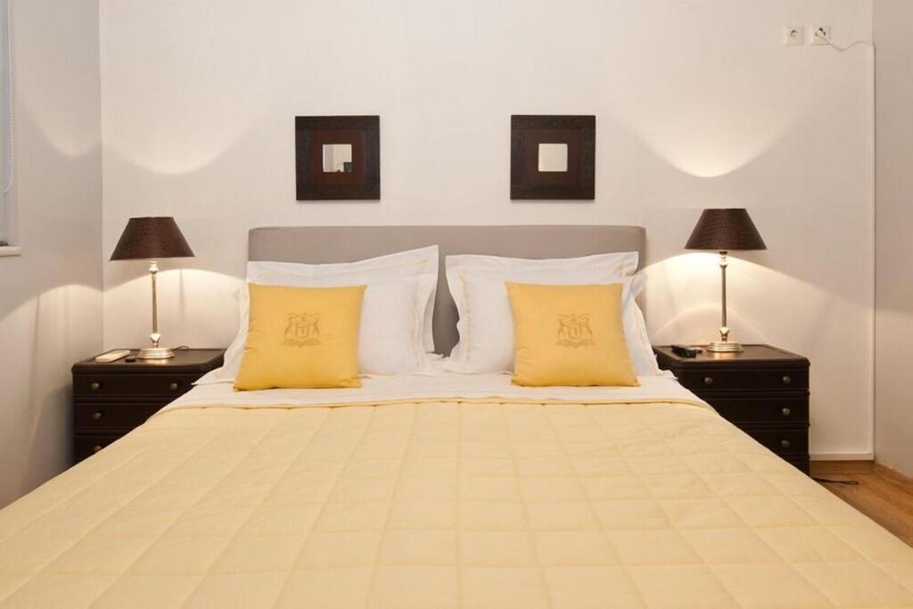 Acropolis Luxury Apartment With Balcony Афины Экстерьер фото